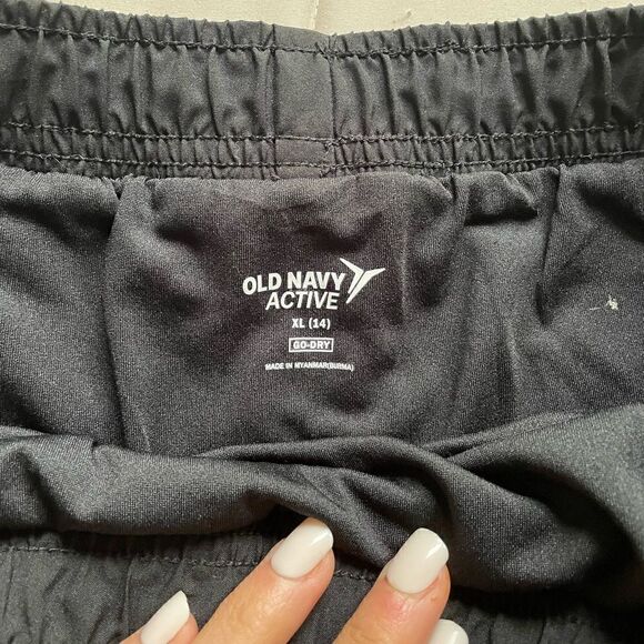 Old Navy Go Dry Gym Shorts - Picture 5 of 11